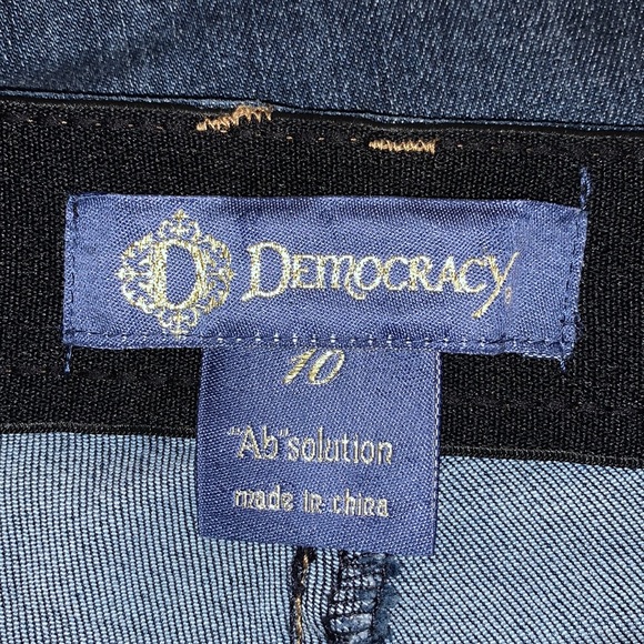 Democracy Jeans - Picture 3 of 7